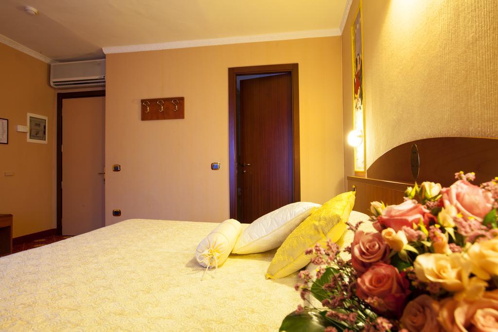 Hotel Puccini Montecatini Terme Exterior photo